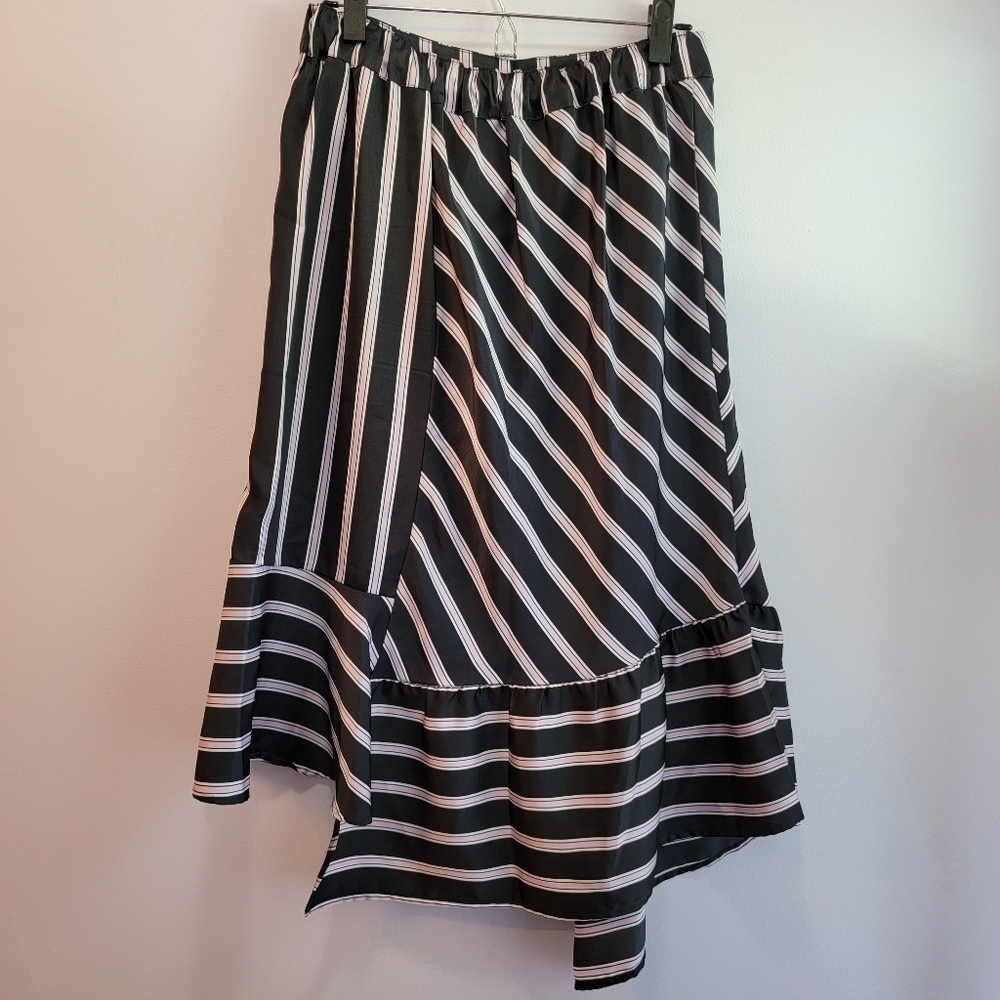 A New Day Faux Wrap Skirt Black/Lavender Size M - Picture 3 of 5